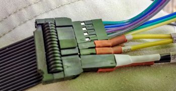 Photo of the ribbon cable connector